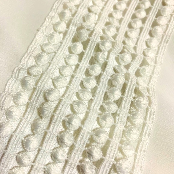 LIKE NEW. White dress - Picture 3 of 4